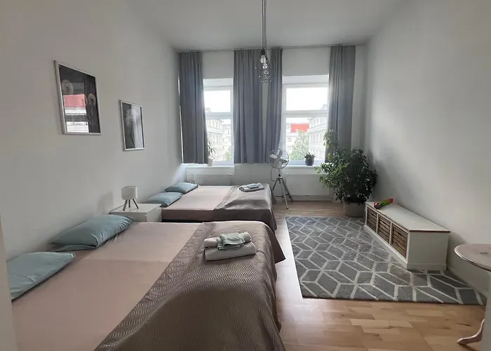 Bibi Family Up To 6, Parking, Hauptbahnhof, Near Centre Вена