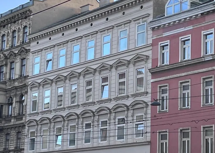 Bibi Family Up To 6, Parking, Hauptbahnhof, Near Centre