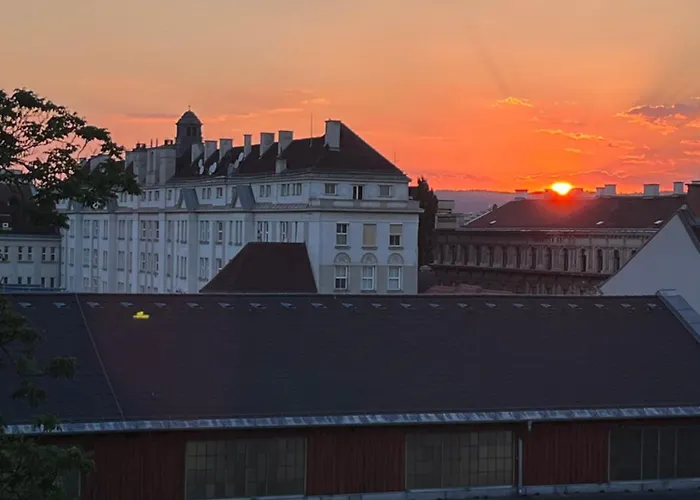 Bibi Family Up To 6, Parking, Hauptbahnhof, Near Centre